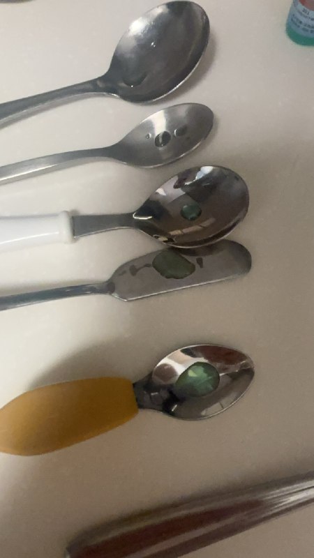 天塌了起初是我一个合作方，卖螺蛳粉，要送一个螺蛳粉的盆子当赠品，所以去找市面上的不锈钢盆子