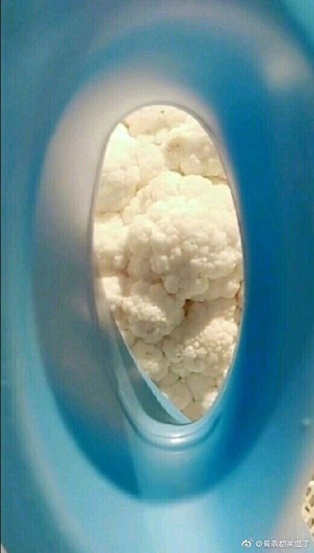 第一次坐飞机，外面的云真多…… #今天有什么好笑的