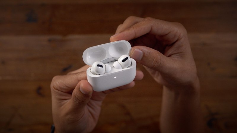 【APPSO 科技早报 - 1025】1.入门级 M1 Pro 芯片跑分曝光2.Apple Watch Series 7 拆解信息出炉3. AirPods Pro 二代真机图流出4. MacBook Air 或采用白色边框和刘海屏设计5.小鹏称2024年可量产飞行汽车6.PayPal 或收购社交网站 Pinterest7.周鸿祎自称编程能力「互联网大佬」中排前三8.Switch OLED 屏幕耐用性测试曝光9. Galaxy Tab S8 Ultra 或采用刘海屏设计10.《黑客帝国4